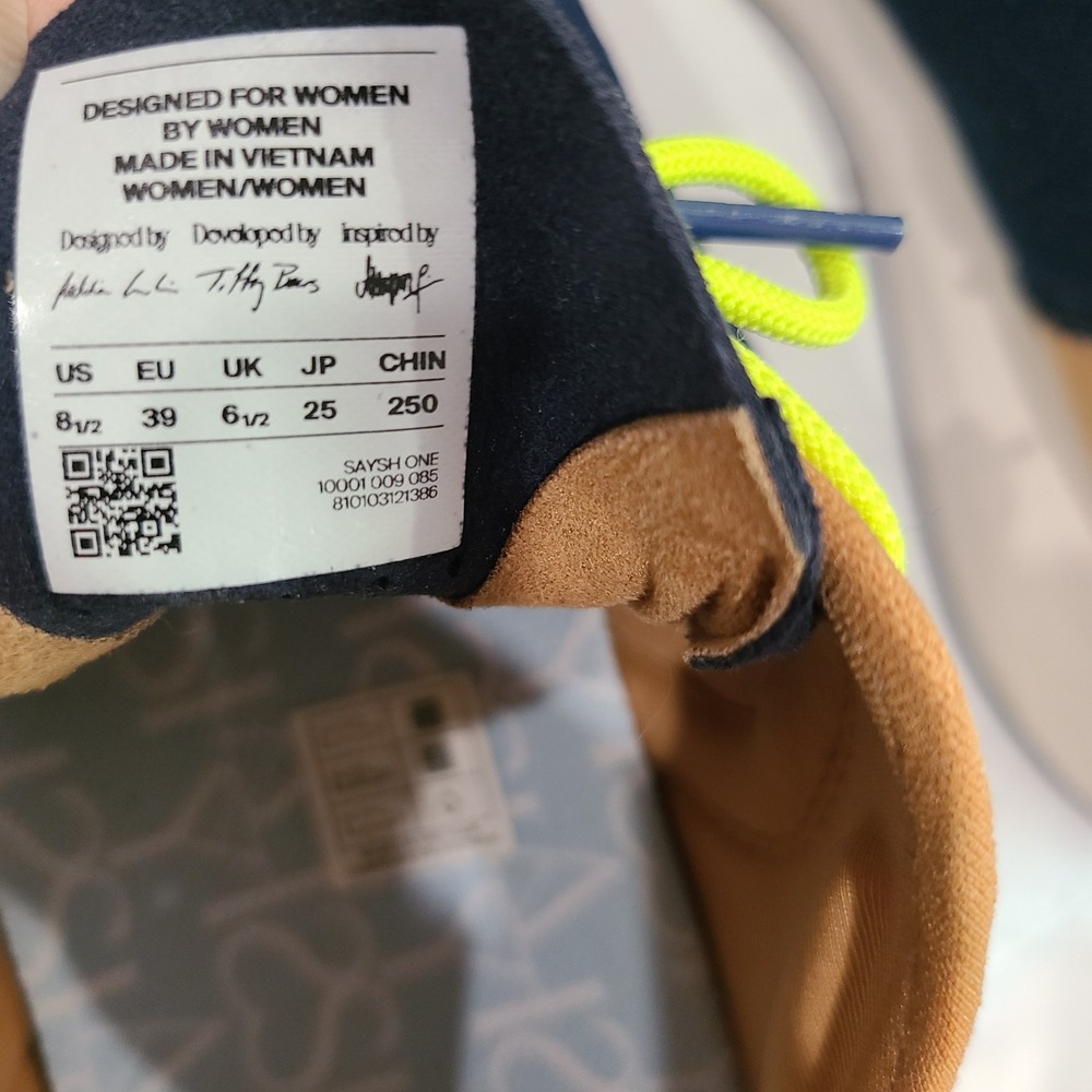 Saysh One Womens 8.5 Running Shoes‎ Navy Mustard Yellow Neon Laces Allyson Felix - Picture 2 of 13